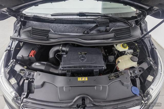 Mercedes-Benz V-Class 2018 V 260 VI — фото 5