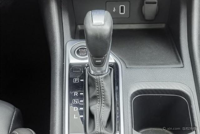 Nissan Sylphy 2022 1.6 L XL CVT — фото 15