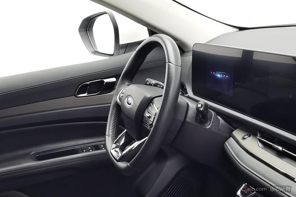 Ford Equator Sport, фото 16