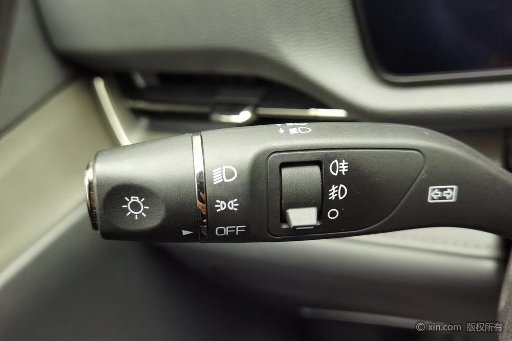 Ford Equator Sport, фото 15