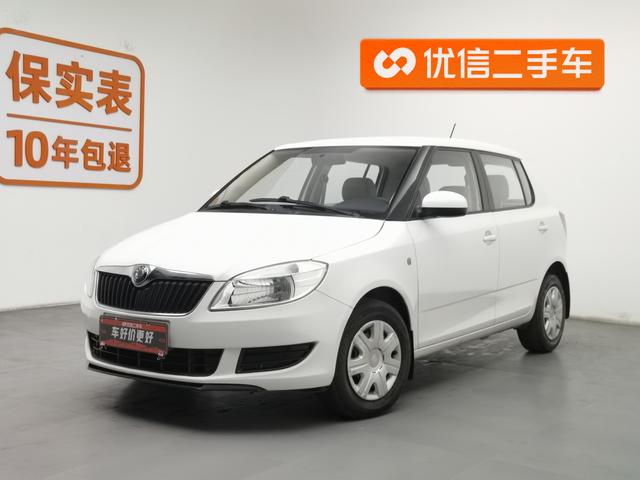 Skoda Fabia 2012 года выпуска