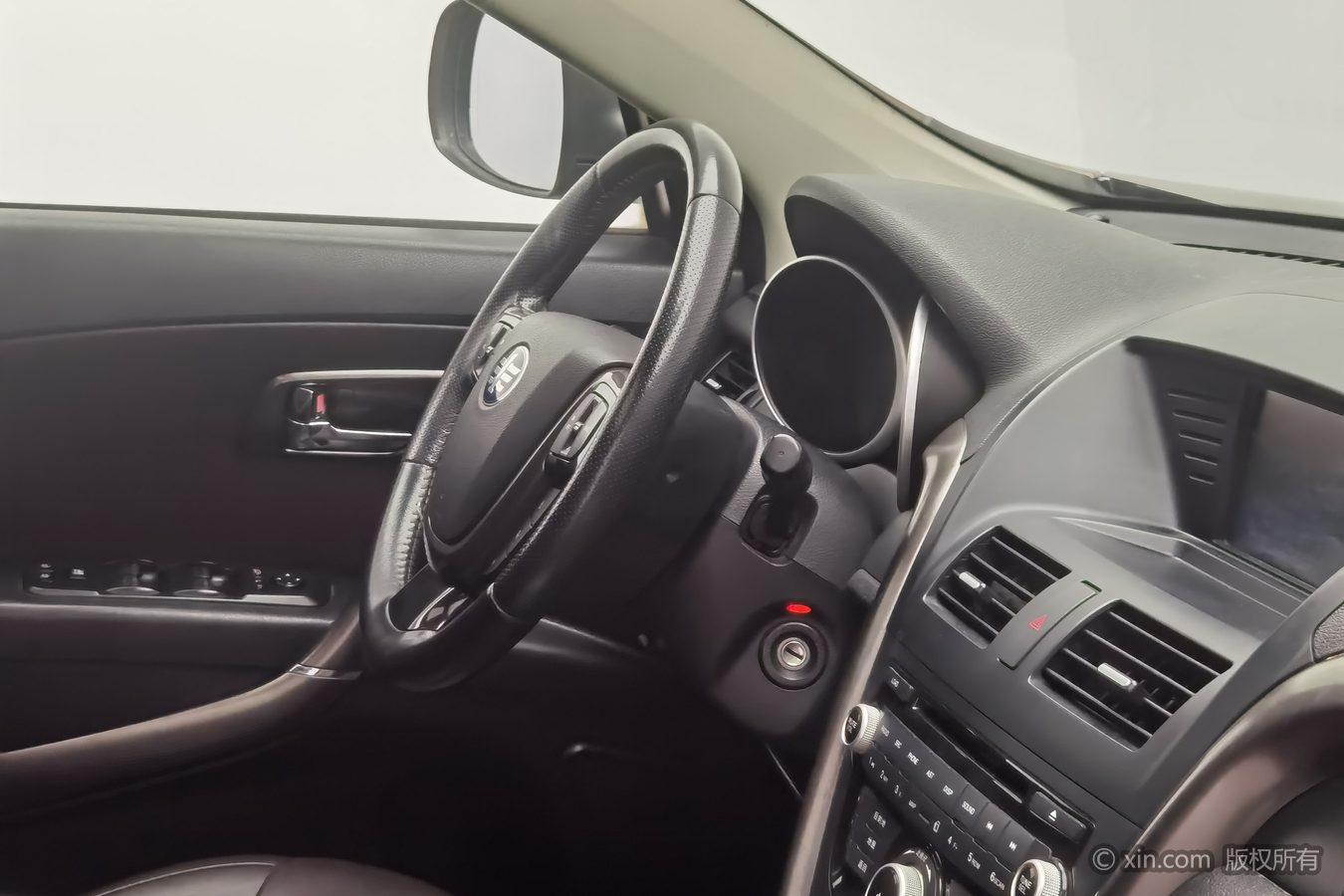 Bestune X80 2016 2.0L АКПП Люкс