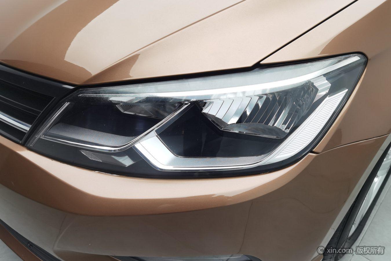 Volkswagen Lamando 2017 230TSI DSG