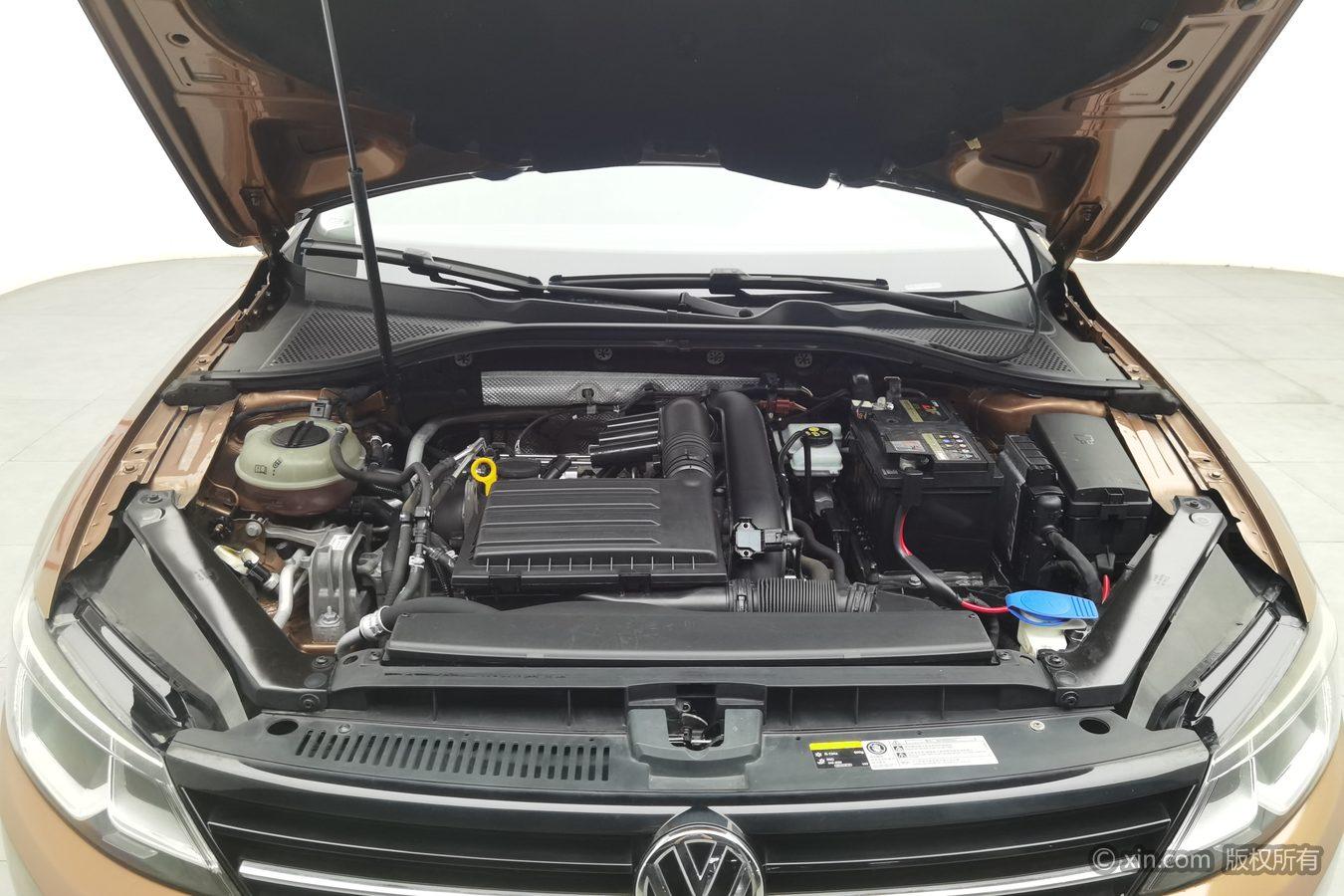 Volkswagen Lamando 2017 230TSI DSG