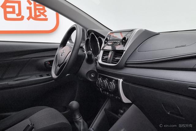 Toyota Vios 2019 1.5 L MT — фото 17