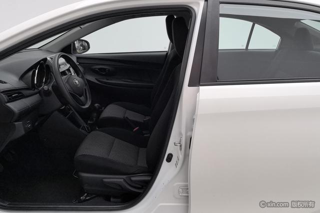 Toyota Vios 2019 1.5 L MT — фото 18