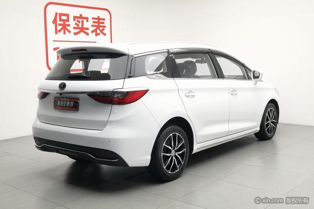 BYD Song Max — фото 4
