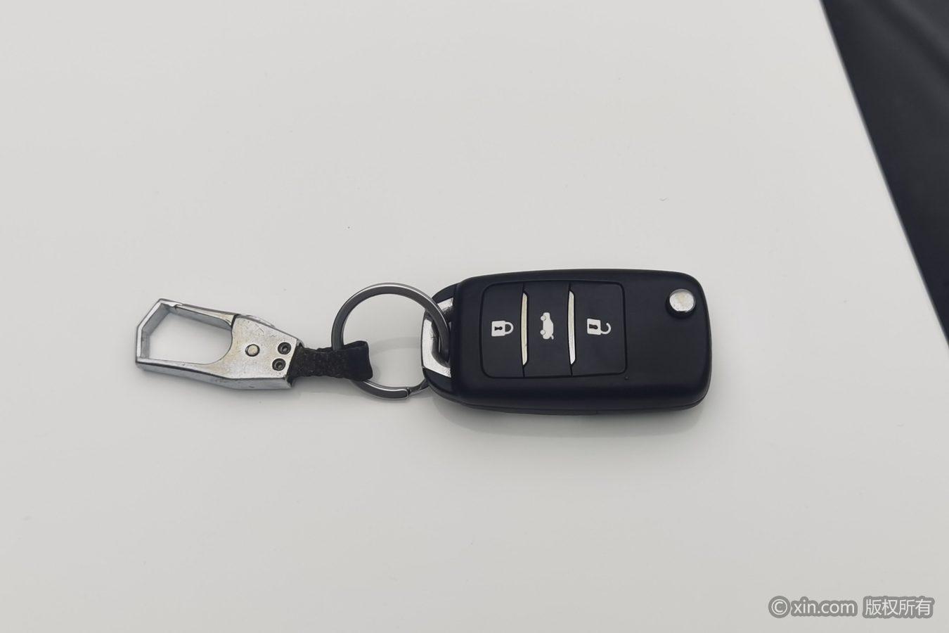 Changan Eado XT 2016 1.6L МКПП jun ku xing