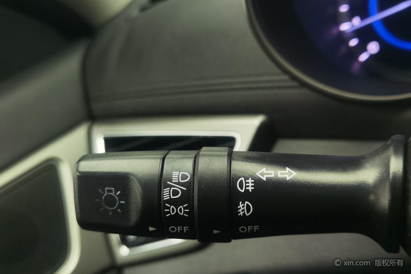 Changan Eado XT 2016 1.6L МКПП jun ku xing