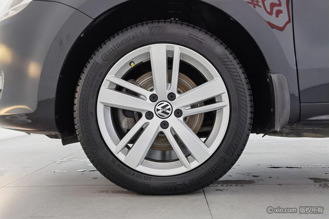 Volkswagen Xia 2018 380TSI 7 мест