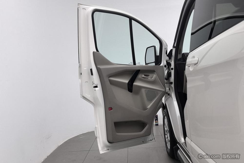 Ford Tourneo, фото 22