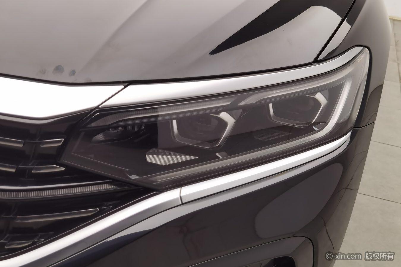 Volkswagen Passat 2024 380TSI Luxury