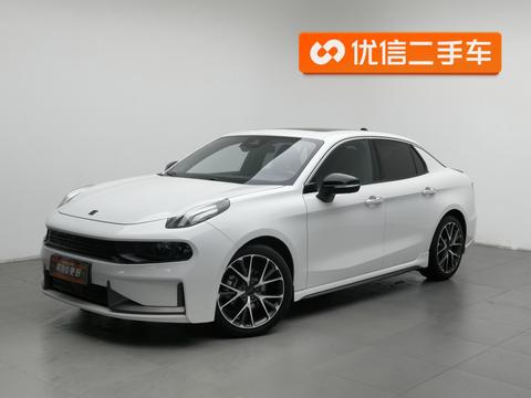Lynk & Co 03