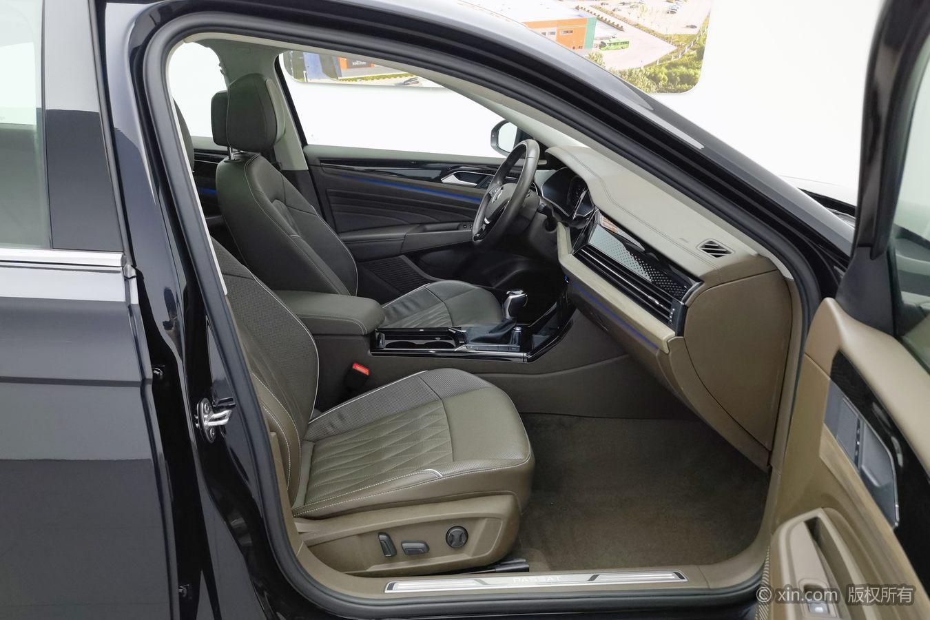 Volkswagen Passat id 4510853 из Китая 17