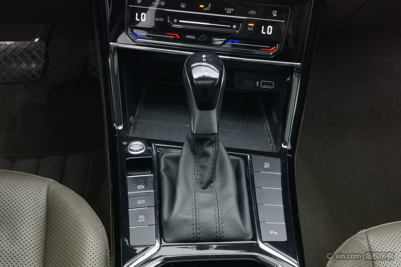 Volkswagen Passat id 4510853 из Китая 20