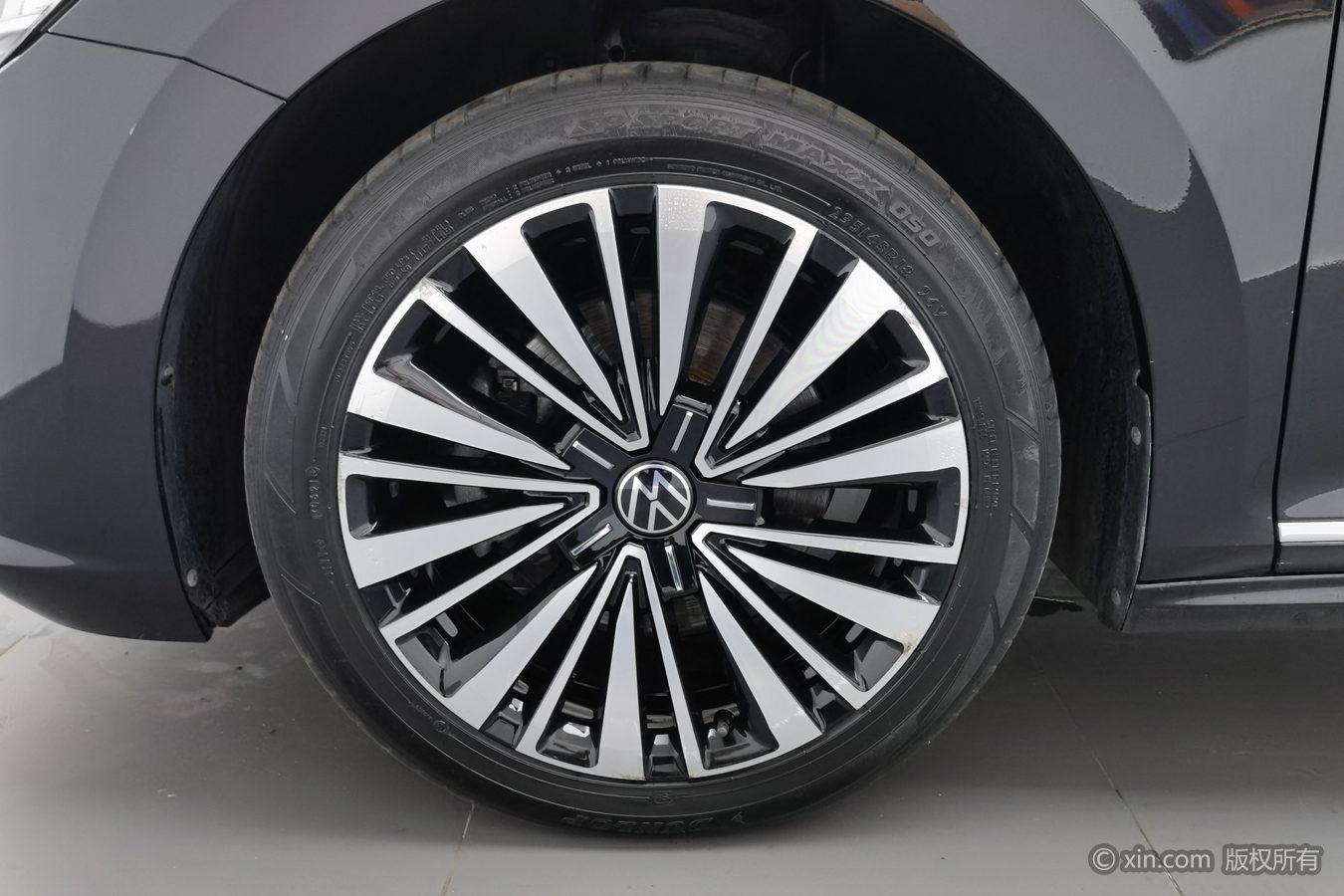 Volkswagen Passat id 4510853 из Китая 23