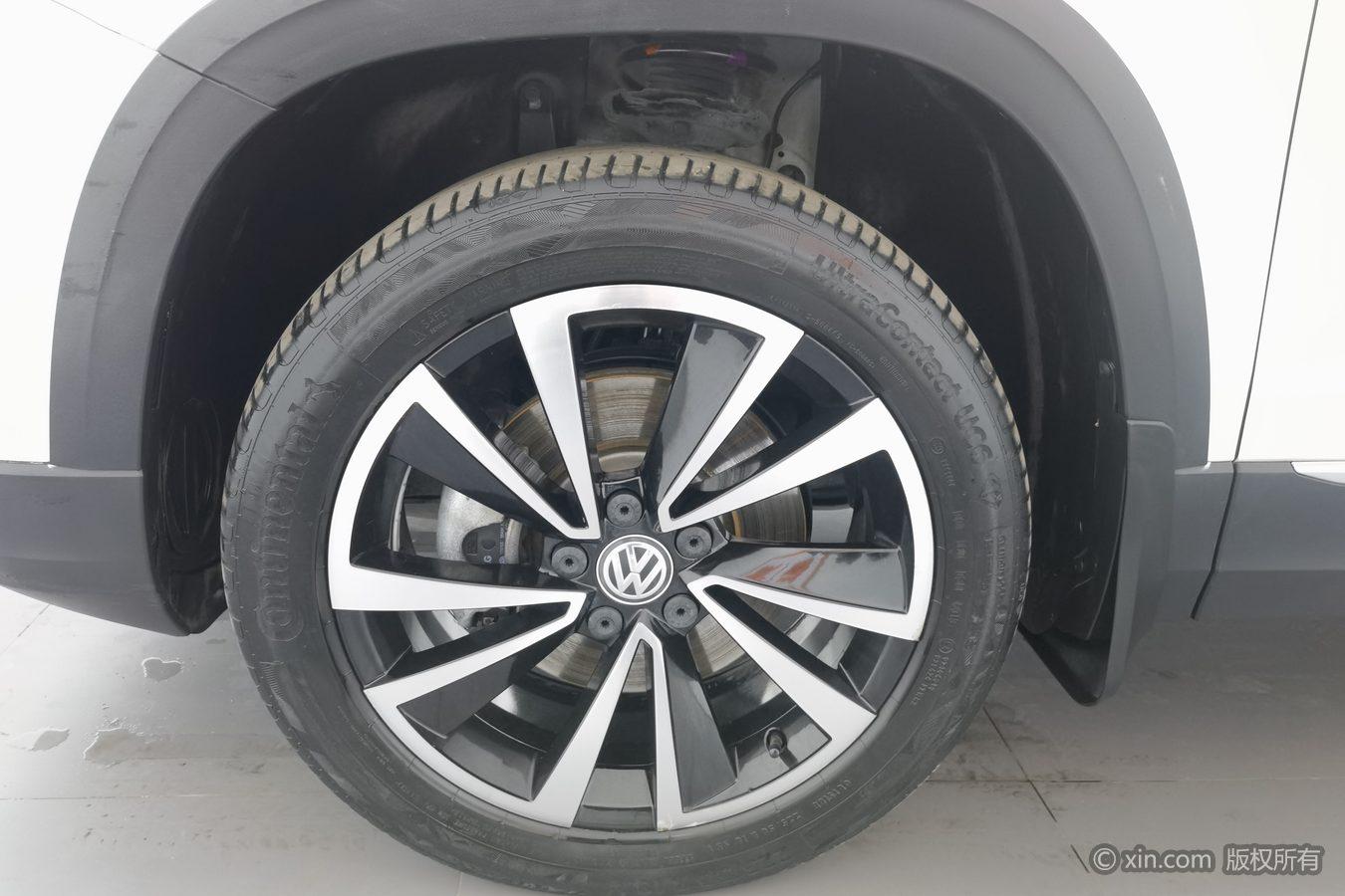 Volkswagen Tharu 2020 330TSI Luxury PLUS VI