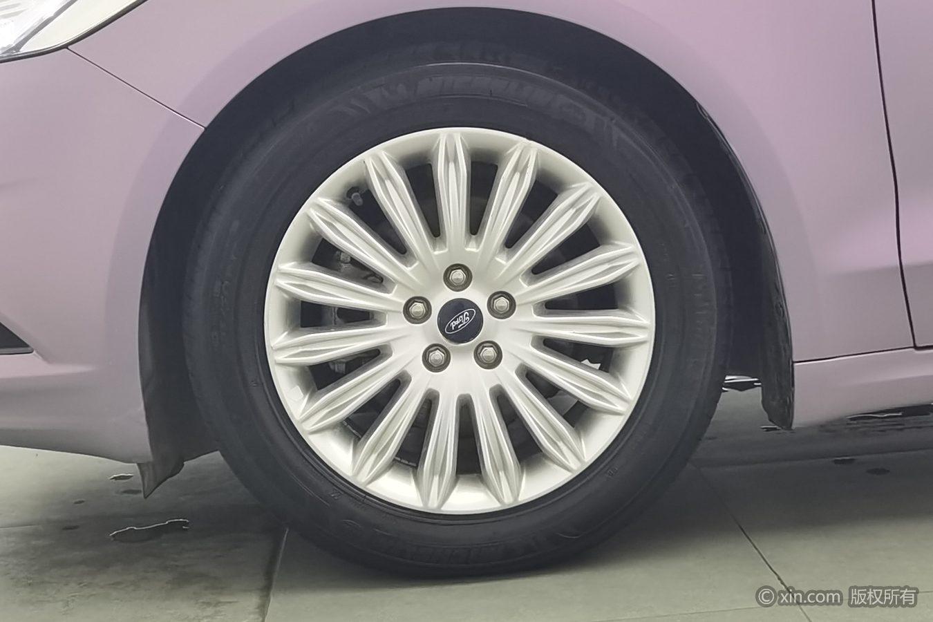 Ford Mondeo 2013 2.0L GTDi200 Fashion