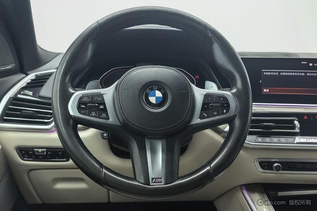 BMW X5 2019 x Drive 40i M — фото 13