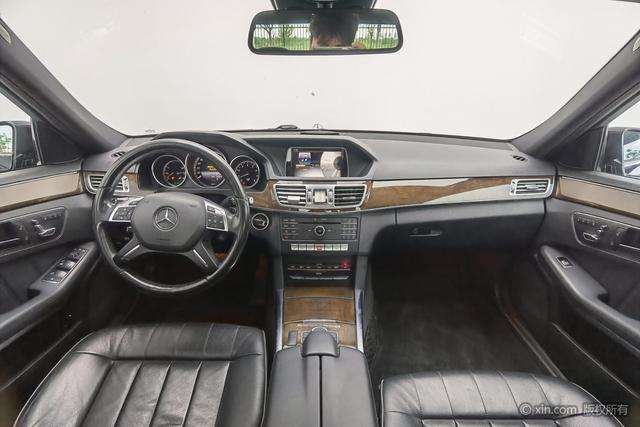 Mercedes-Benz E-Class 2015 E 260 L Luxury — фото 12