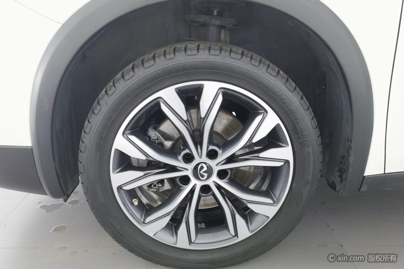 Infiniti QX30 2017 2.0T Sport