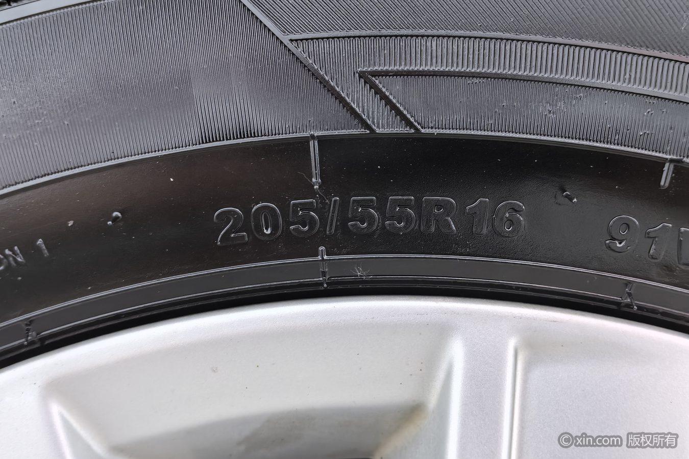 Volkswagen Sagitar 2014 1.6L MT Lead