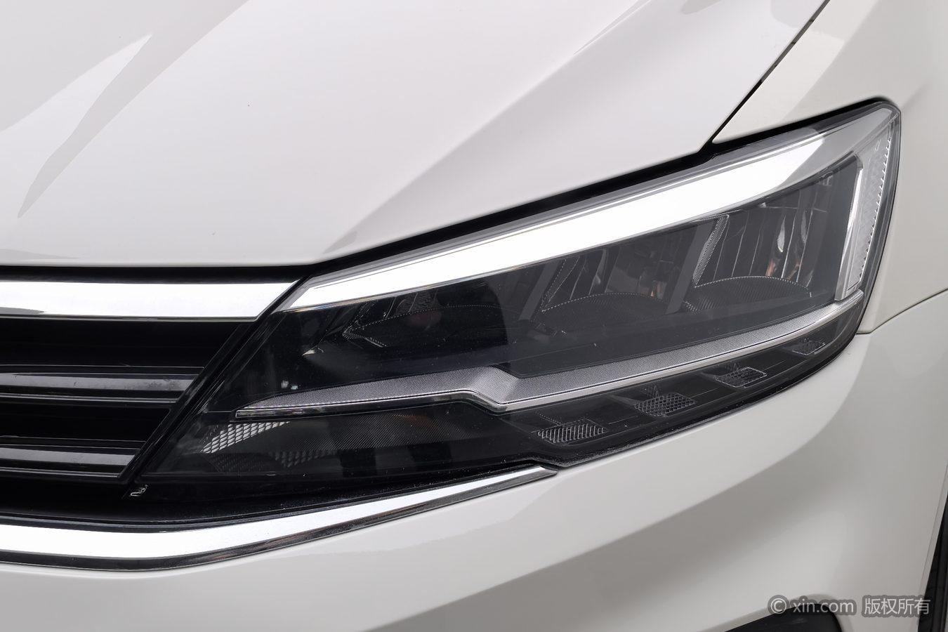 Volkswagen Lamando 2019 230TSI DSG VI