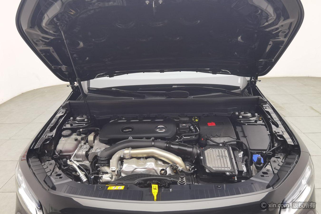 Mercedes-Benz GLB 2024 GLB 220