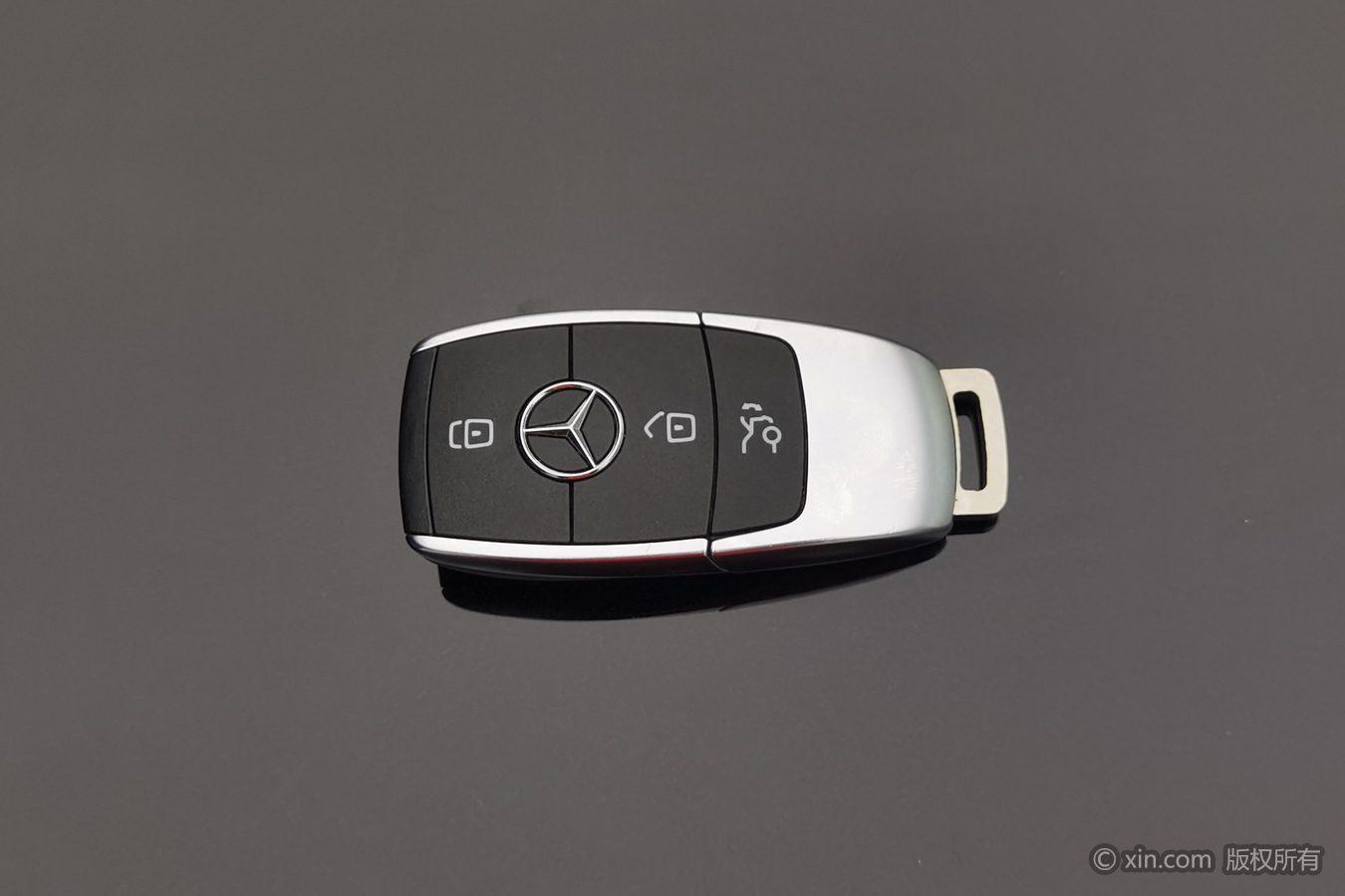 Mercedes-Benz GLB 2024 GLB 220