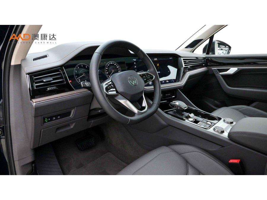 Volkswagen Touareg 2022 3.0TSI Sport