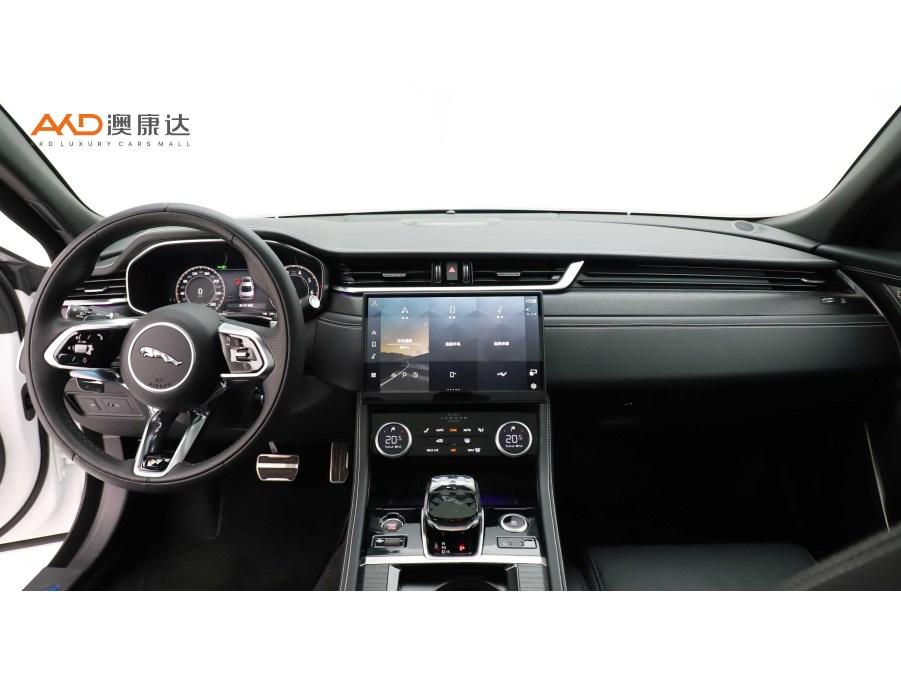 Jaguar XFL 2024 2.0T P300 Flagship Sport