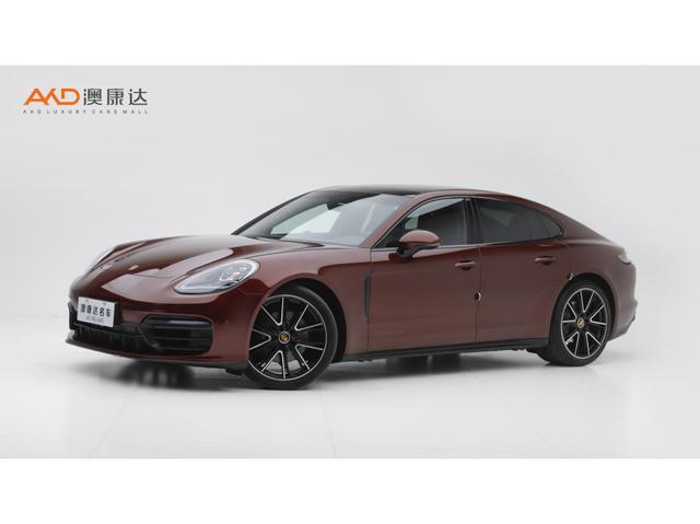 Porsche Panamera 2023 года выпуска