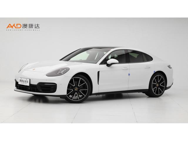 Porsche Panamera 2023 года выпуска