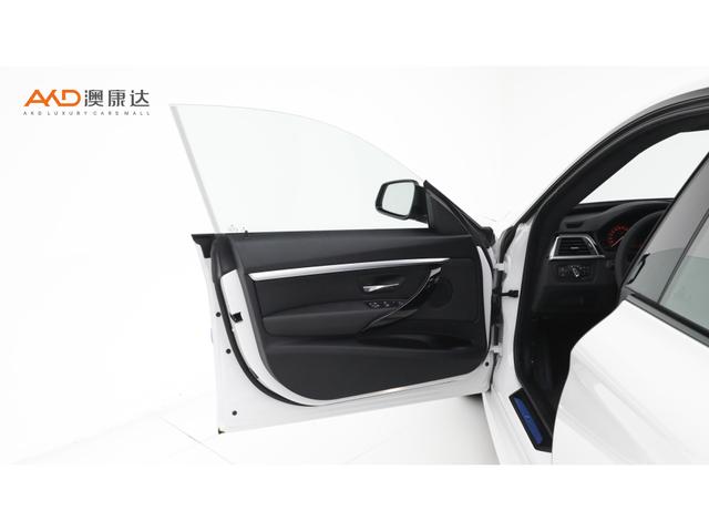 BMW 3-Series GT 2020 320i M — фото 10
