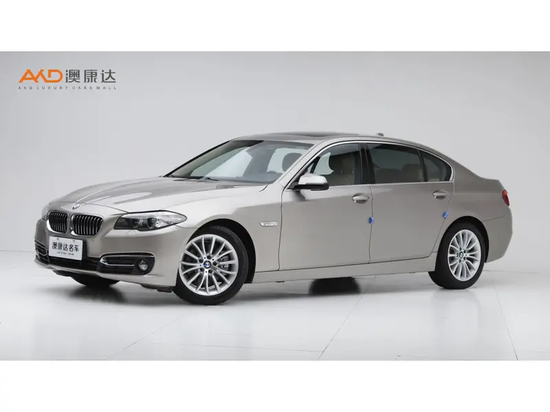 BMW 5 Series — фото 1
