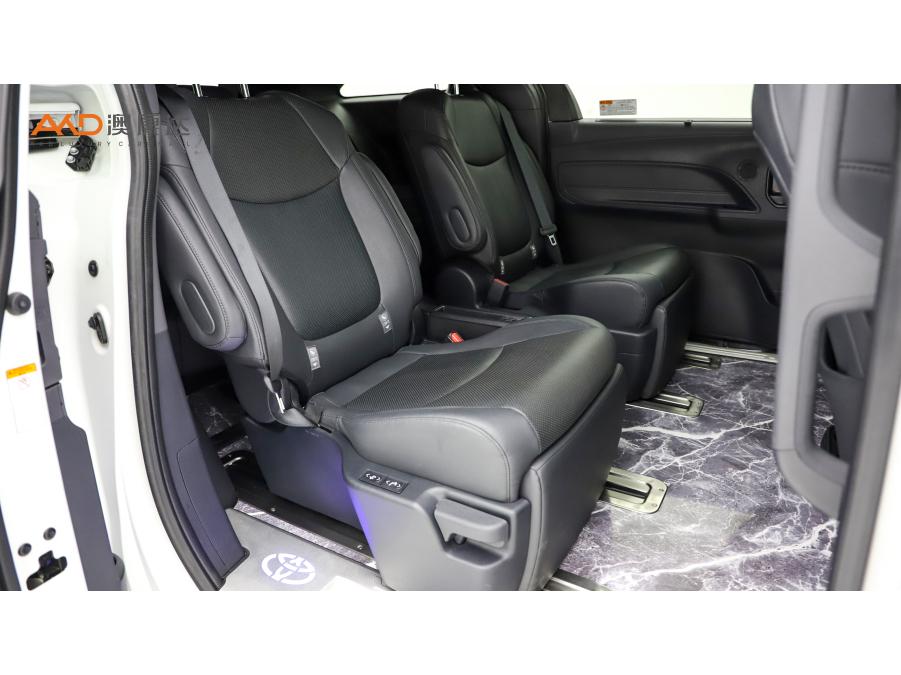 Toyota Granvia 2022 2.5L Flagship