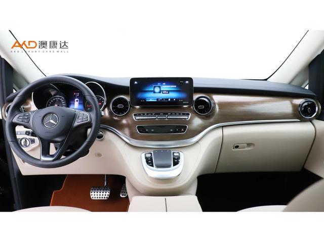 Mercedes-Benz V-Class 2020 V 260 — фото 6