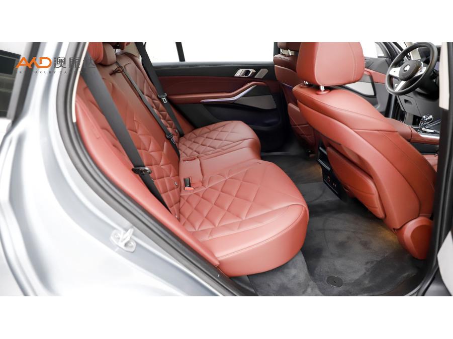 BMW X5 2022 xDrive 30Li Premium M Sport