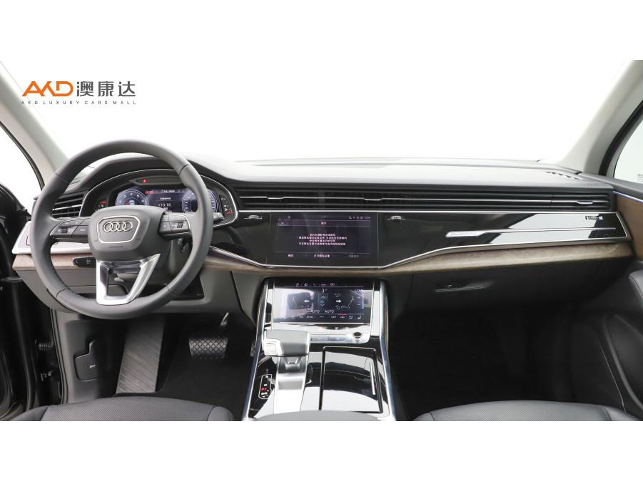 Audi Q7 2023 45 TFSI quattro S line Sport