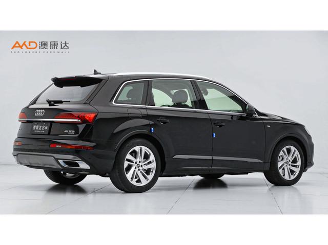 Audi Q7 2023 45 TFSI quattro S line Sport — фото 4