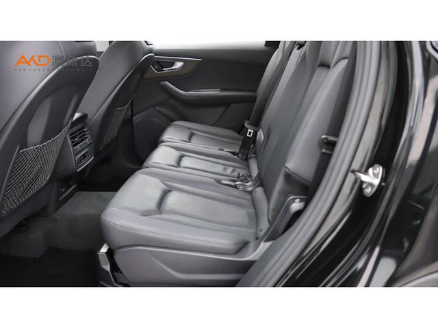 Audi Q7 2023 45 TFSI quattro S line Sport — фото 10