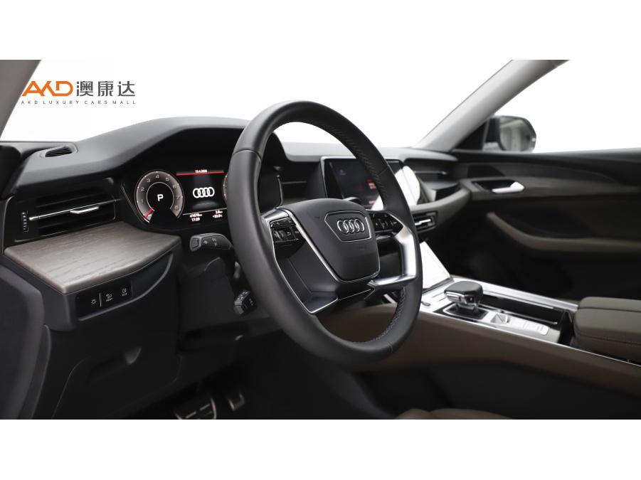 Audi Q6 2024 45TFSI quattro 7 мест