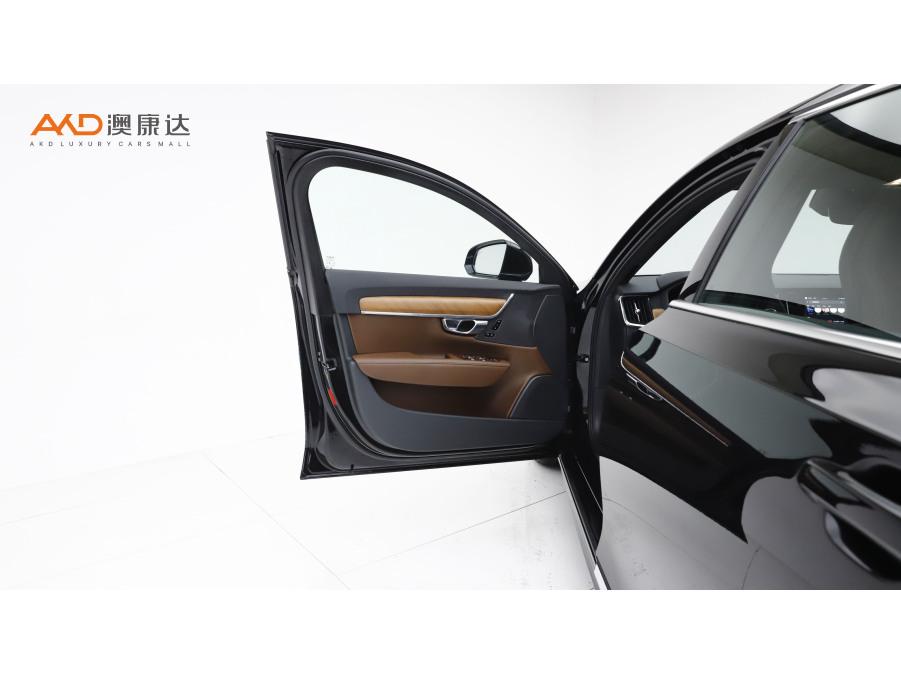 Volvo S90 2024 B5 Luxury