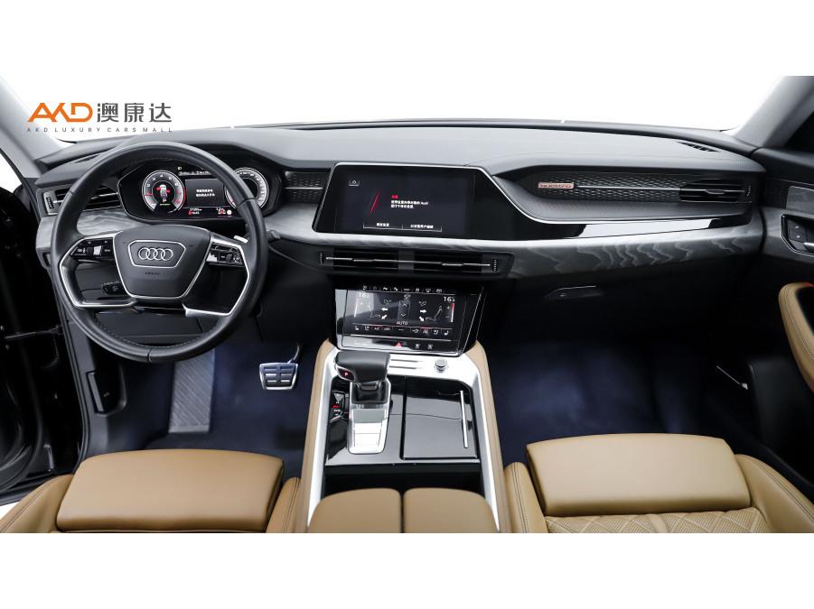 Audi Q6 2023 45TFSI quattro Light