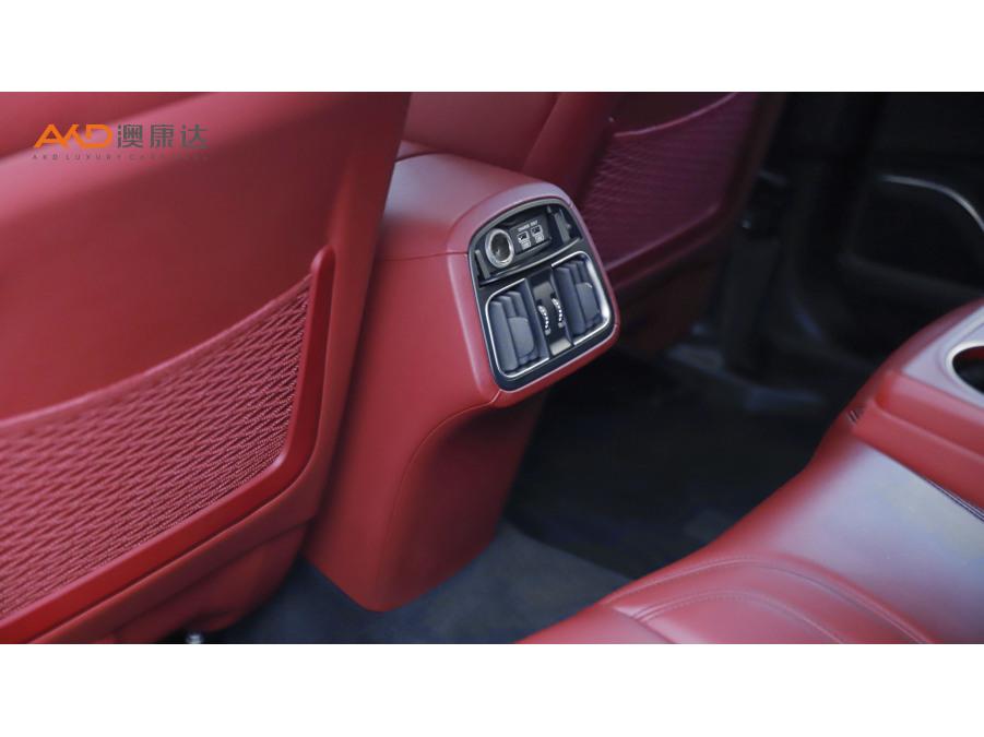 Maserati Levante, фото 6