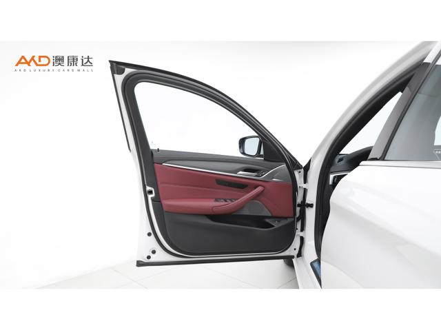 BMW 5-Series 2023 530 Li Leading M — фото 9