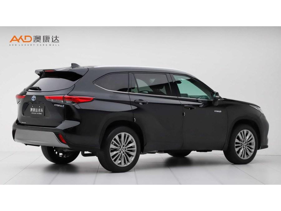 Toyota Highlander 2022 2.5L Luxury 7 мест