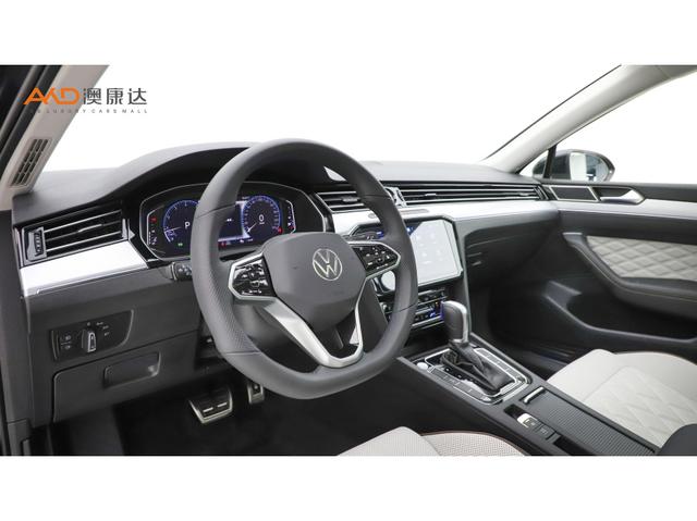 Volkswagen Magotan 2025 330 TSI DSGLuxury — фото 7
