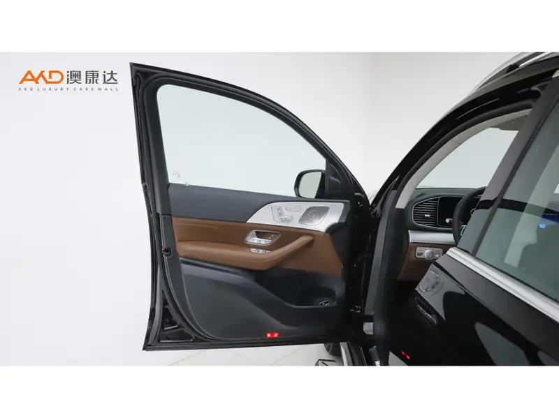 Mercedes-Benz GLS 450 4MATIC динамик — фото 8
