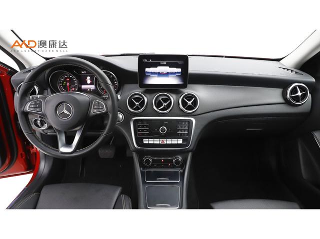 Mercedes-Benz GLA 2018 GLA 200 — фото 6